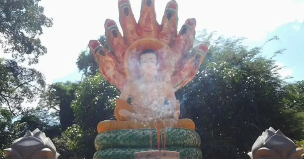 Chùa Long Sơn Thạch Động khu du lịch Bửu Long