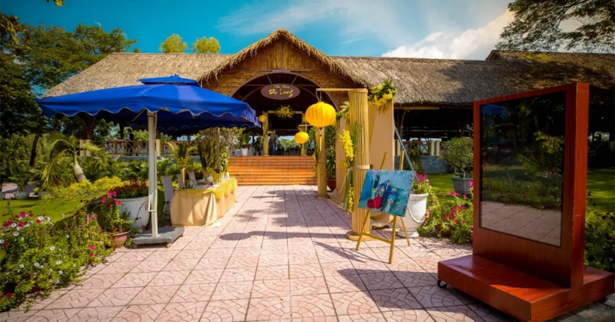 nhà hàng Du Long khu du lịch Bửu Long