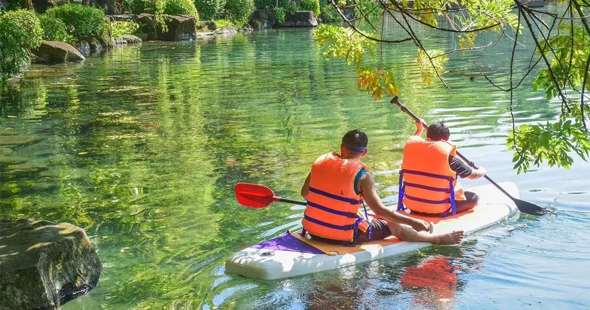 chèo sup khu du lịch suối mơ