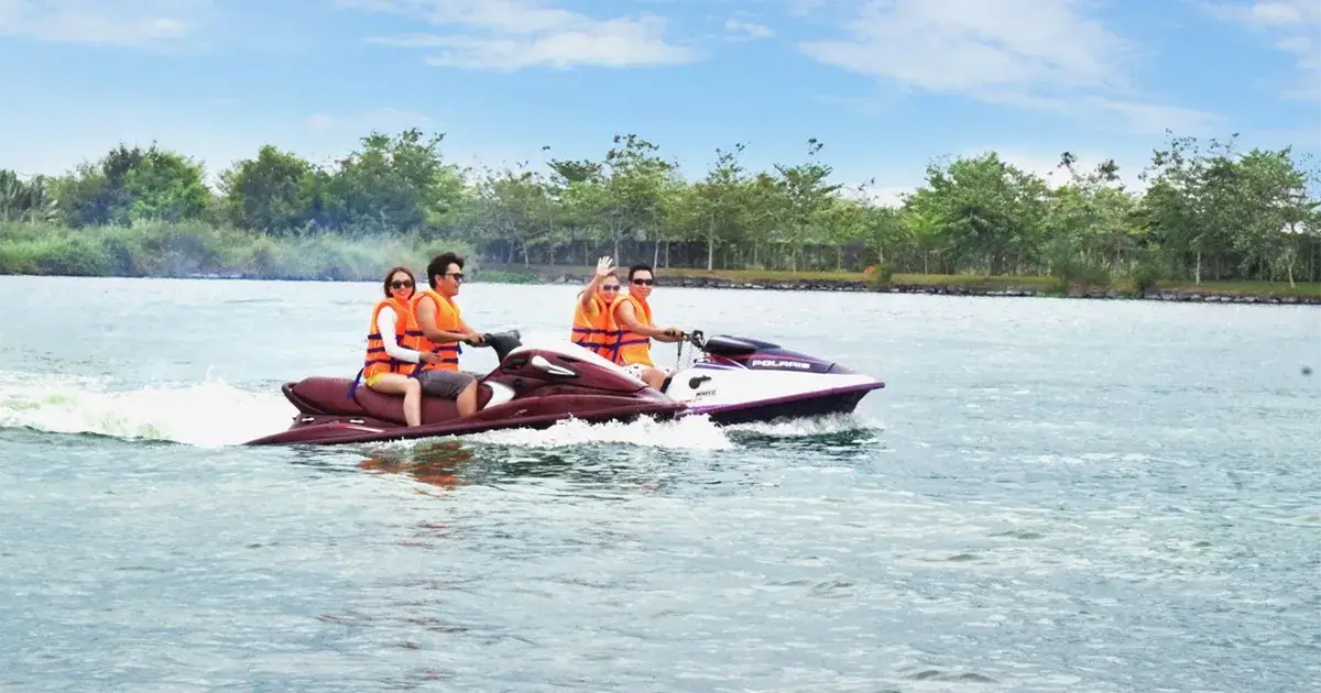 mô tô nước khu du lịch suối mơ