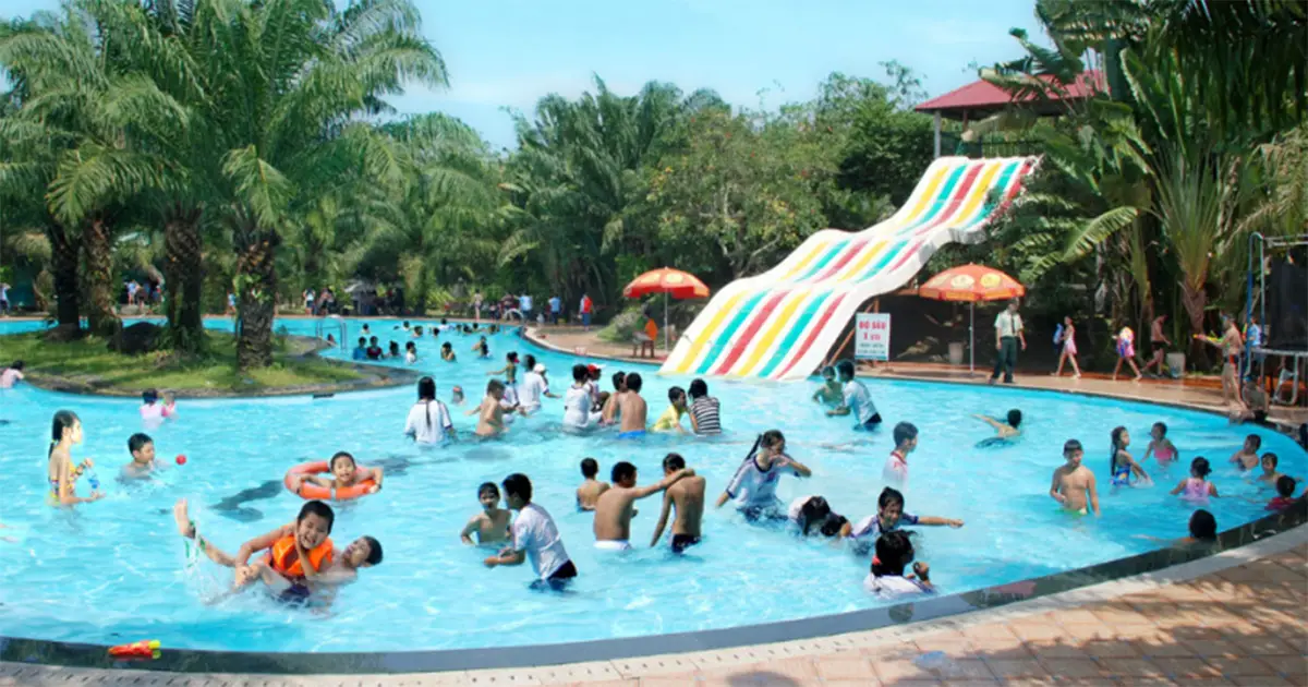 Hồ bơi Khu du lịch Vườn Xoài Đồng Nai