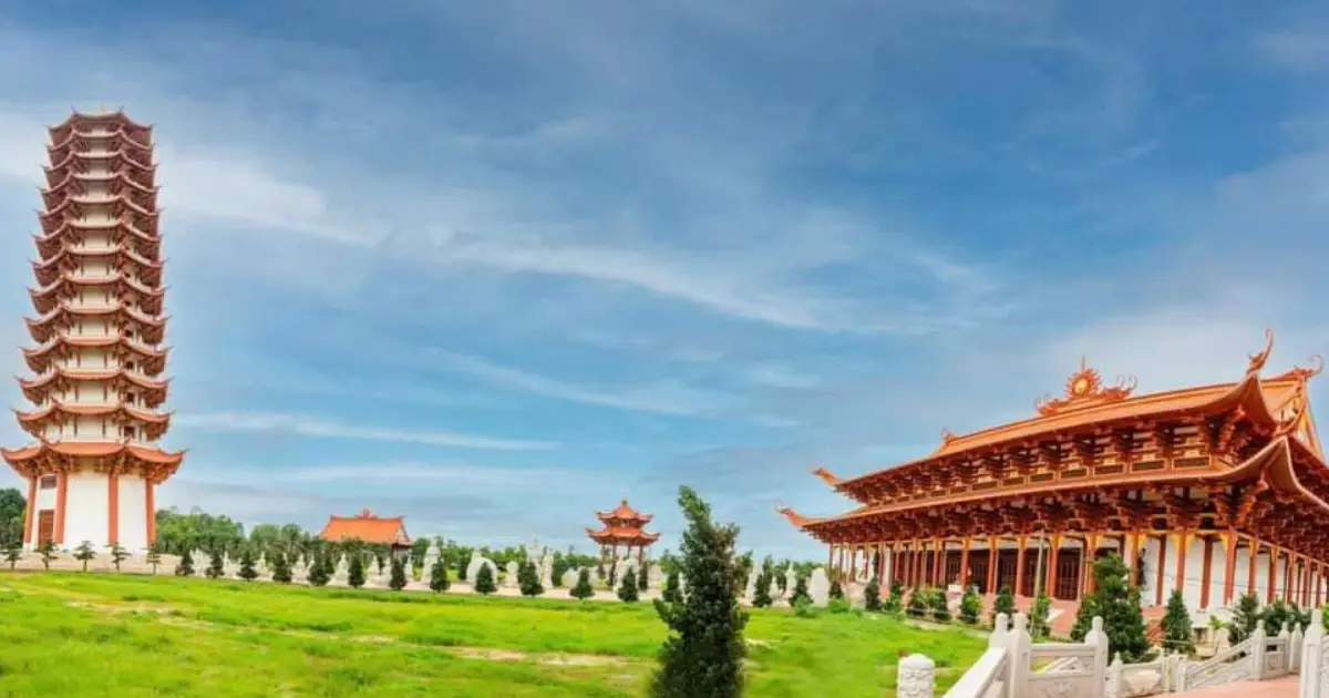 Chùa Quốc Ân Khải Tường - Ngôi chùa lộng lẫy nhất tại Đồng Nai