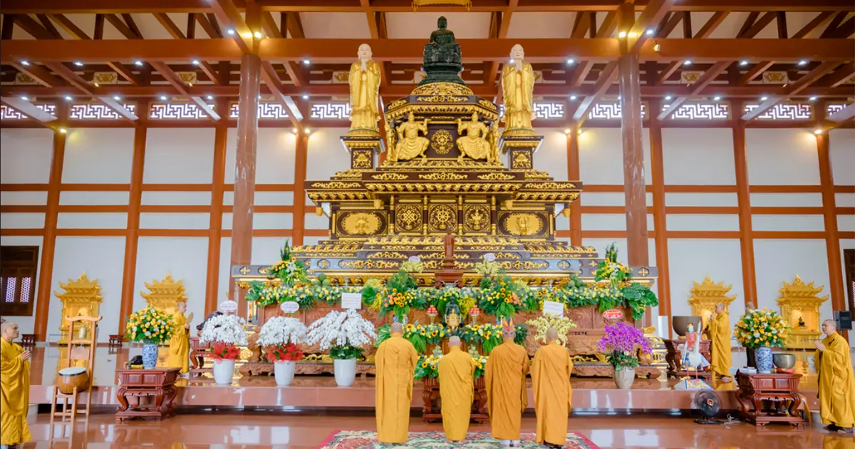 Chánh điện tại Chùa Quốc Ân Khải Tường