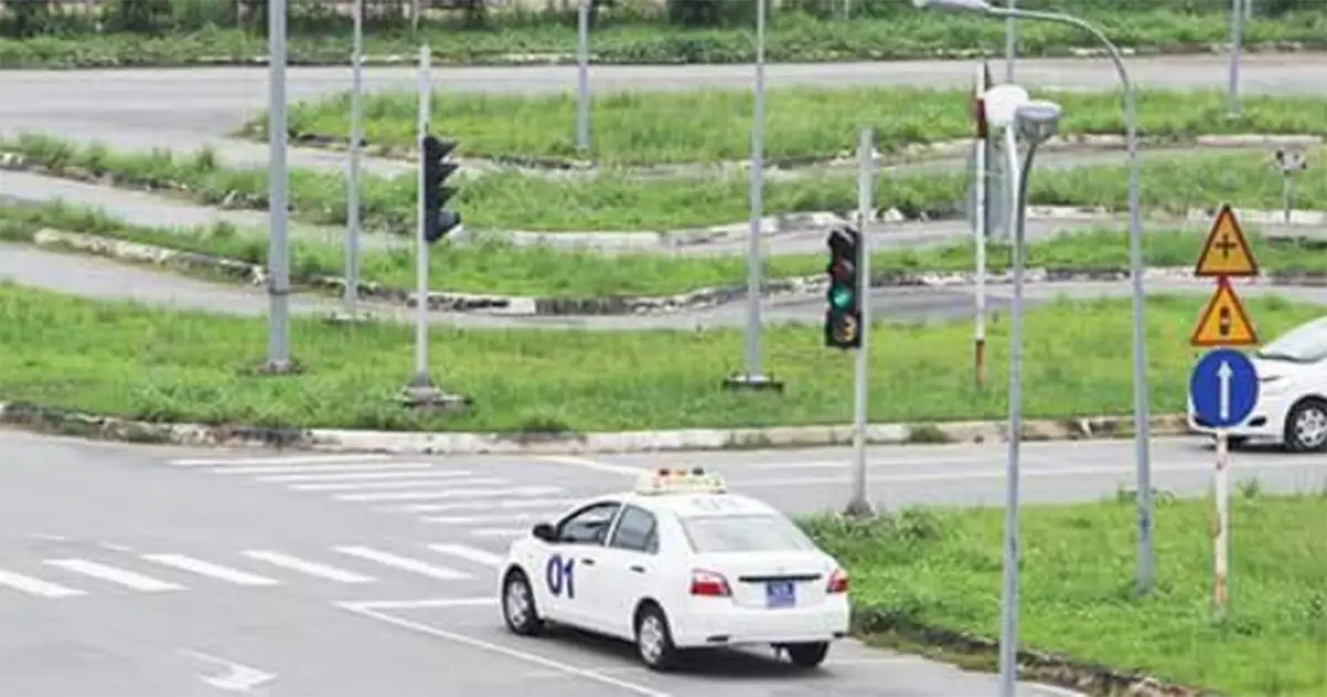 Trường Trung cấp nghề Đinh Tiên Hoàng