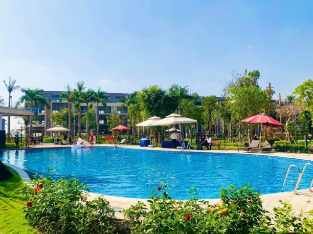 Hồ bơi Gem Sky Long Thành