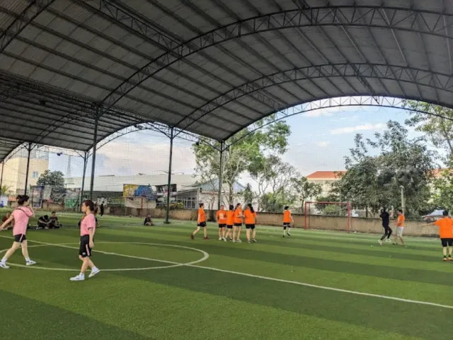 Sân bóng Hoa Lư Biên Hòa