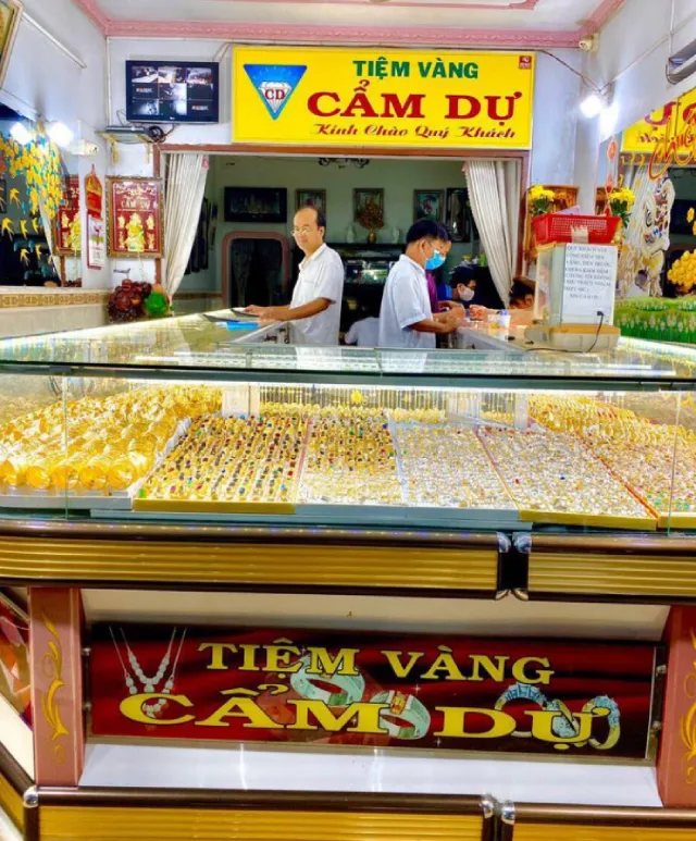 Tiệm vàng Cẩm Dự Long Thành 